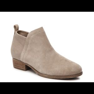 TOMS Deria Suede Booties